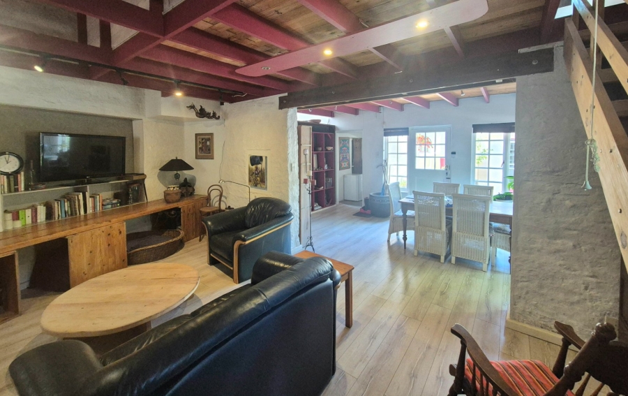 5 Bedroom Property for Sale in Heatherlands Western Cape